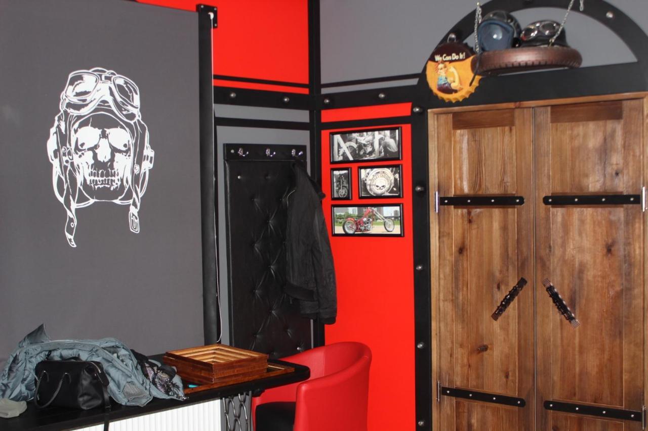 Biker'S Pub Hotell Oleksandriia Eksteriør bilde